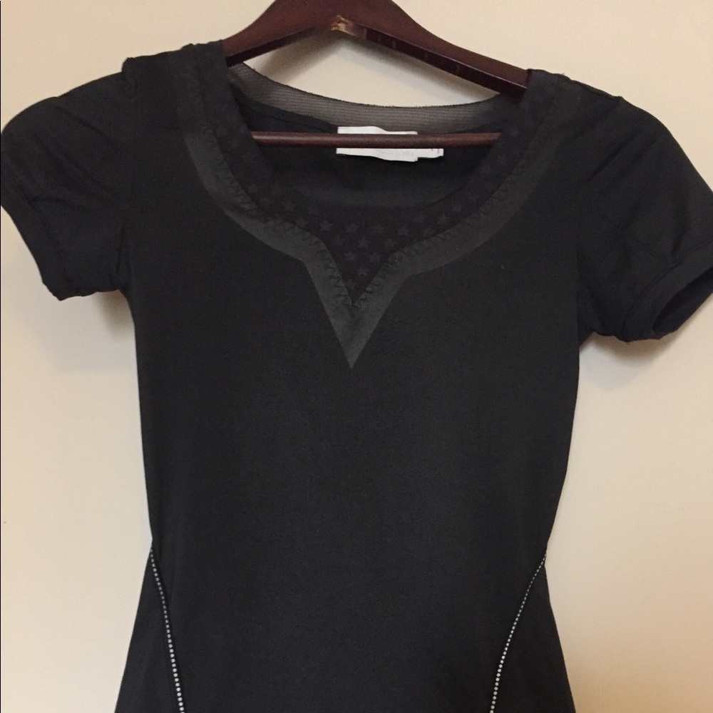 Black athleisure tee